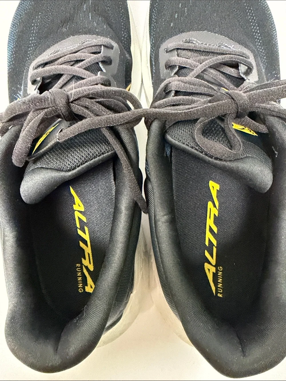 Altra Men’s Black Provision  8 Running Shoes Size 11.5